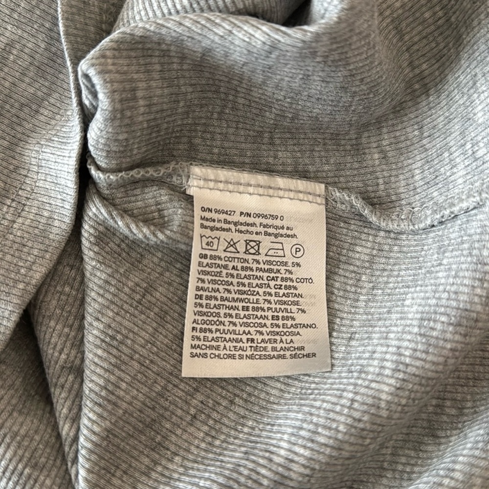H&M Grey Ribbed Top XS - Picture 6 of 6
